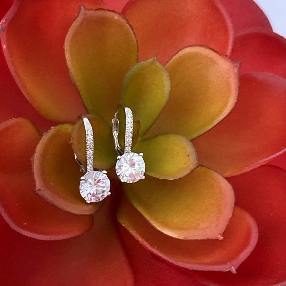 CZ in 925 Sterling Silver Leverback Earrings - Picture 3 of 10